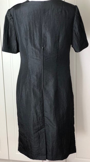 Exclusives Damen Etui Sommerkleid, VERA MONT Gr. 46 schwarz/weiß