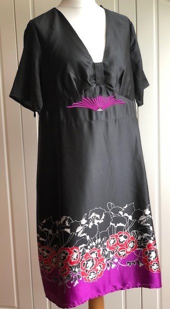 Elegantes Damen Sommerkleid M&S Moden Gr. 46 schwarz schimmernd