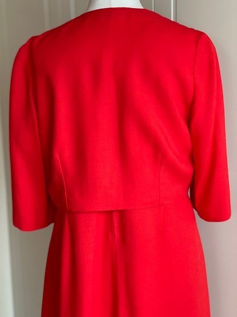 edles feminines festliches hochwertiges Kleid mit Jäckchen Gr. 42/44 Rot