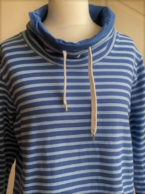 Damen Sweatshirt Blau/ Hellblau gestreift WOMENSWEAR by WIND Gr. XXL