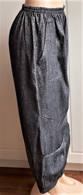 Neuwertig Damen Pumphose Moonshine Fashion Gr. 1 (44/46) Graublau schimmernd